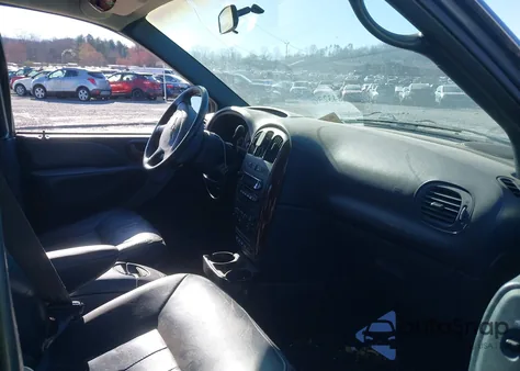 2001 Chrysler Town & Country Lxi from USA, damaged, VIN 2C8GP54L31R176154